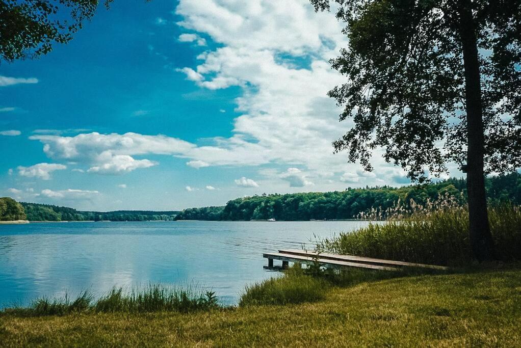 Holzhaus Direkt Am See Priepert エクステリア 写真